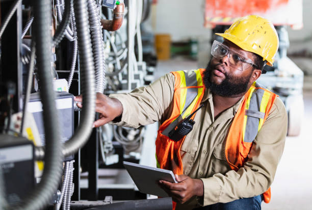 Best Affordable Emergency Electrician  in Stillwater, MN